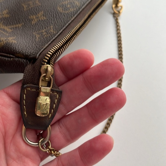 COPY - Louis Vuitton mini poch - Picture 11 of 16